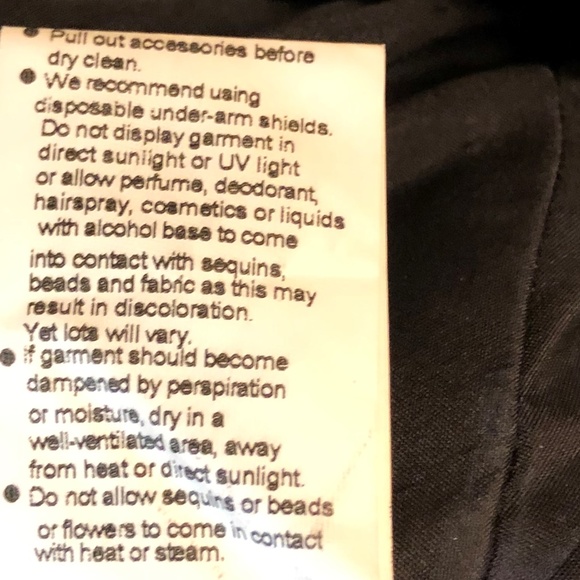 Straples Homecoming or prom dress - Picture 7 of 8